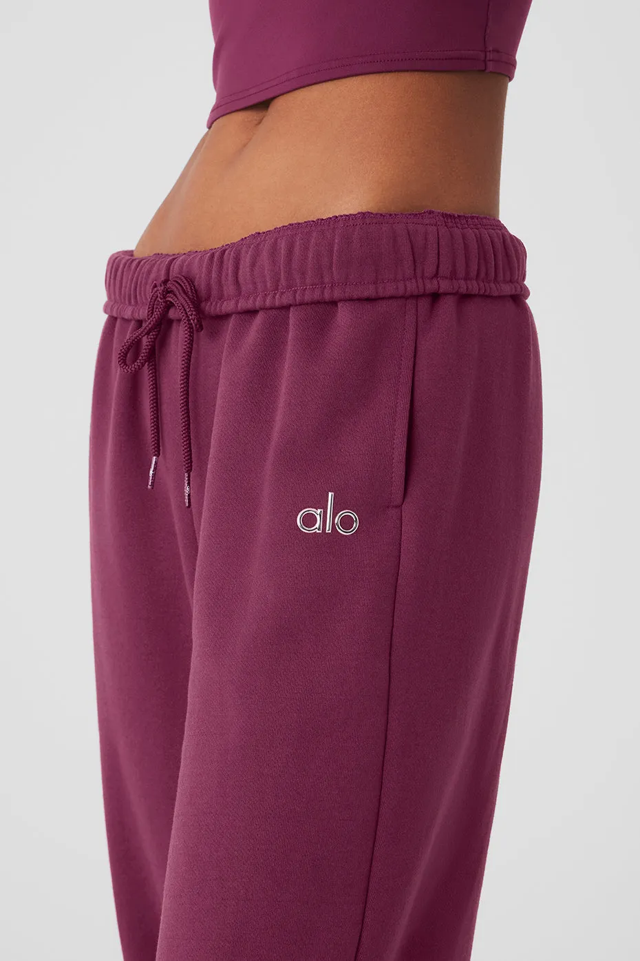 Accolade Sweatpant - Wild Berry