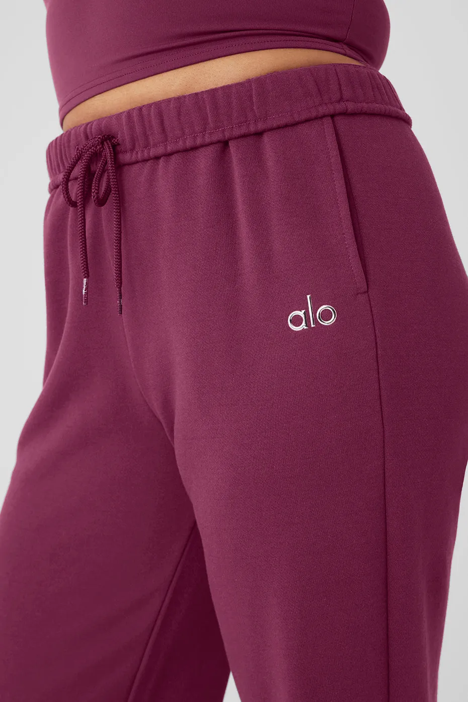 Accolade Sweatpant - Wild Berry