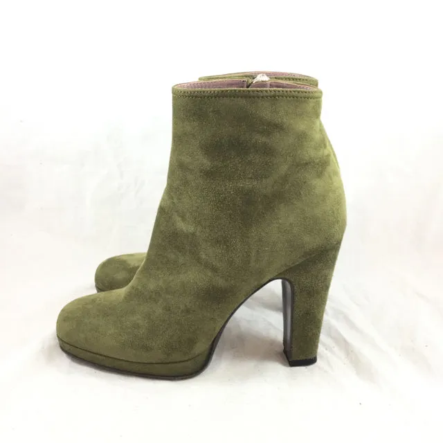 Miu Miu Suede Booties. Size 36.5