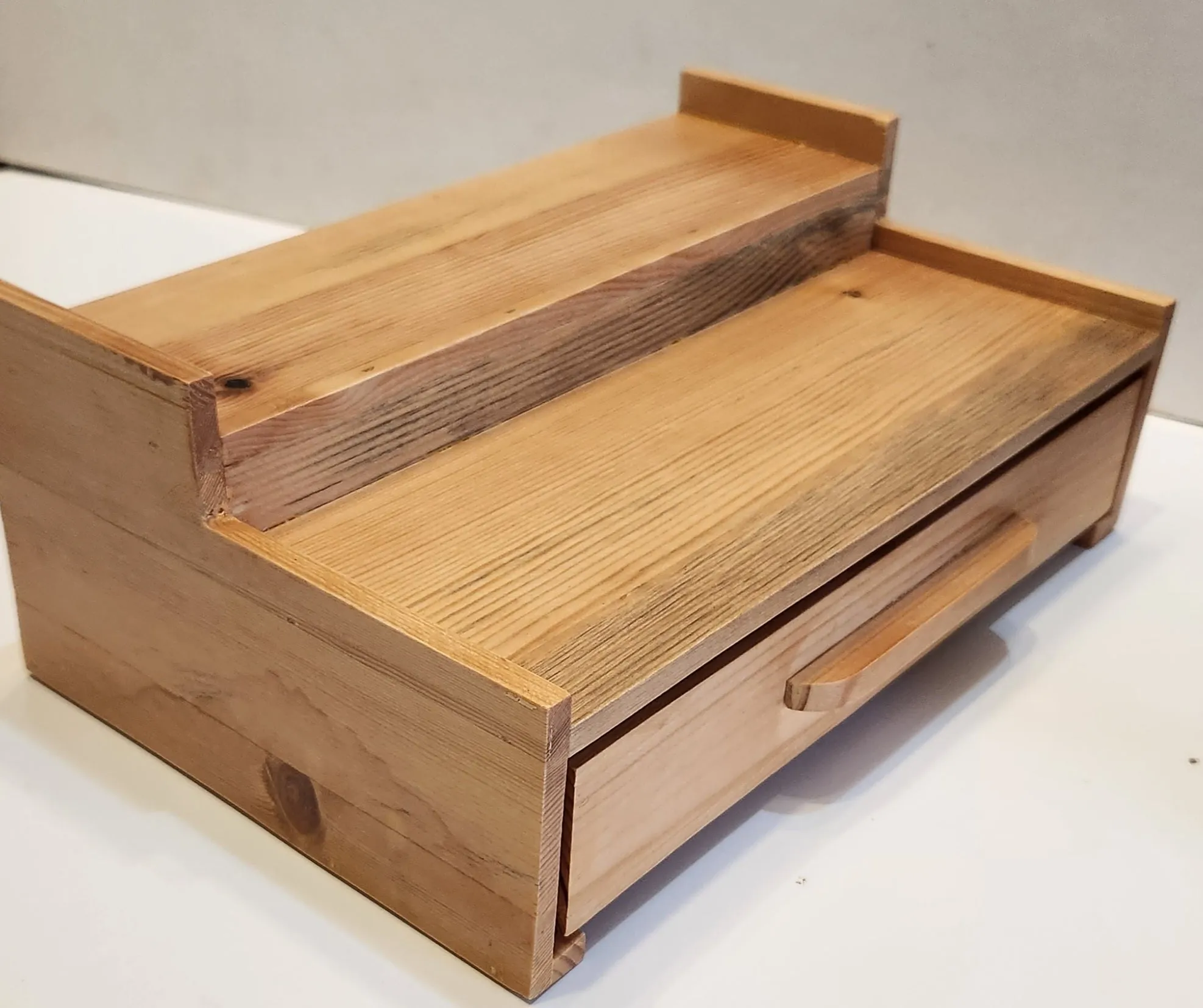 Step Tray