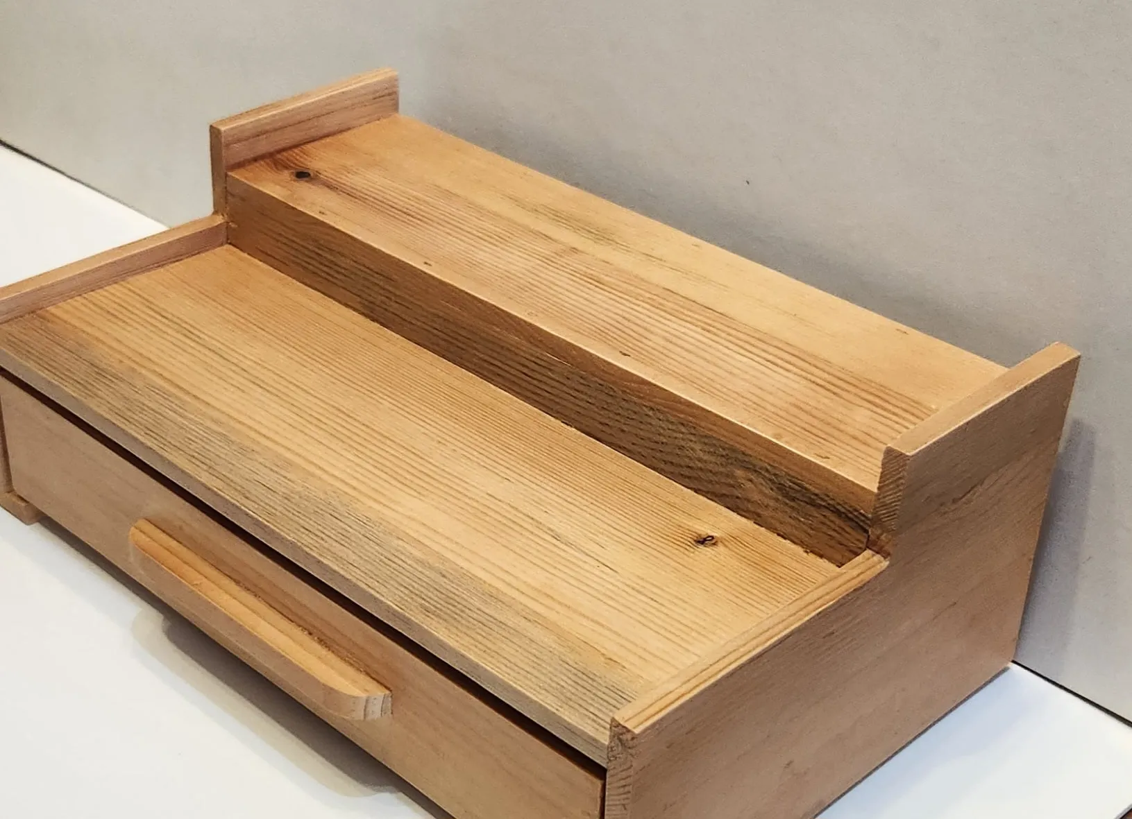 Step Tray